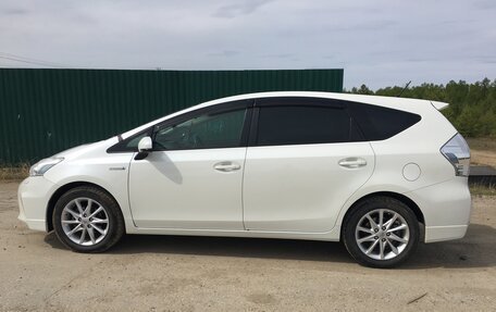 Toyota Prius Alpha I (ZVW40/41), 2011 год, 1 370 000 рублей, 4 фотография