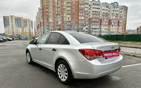 Chevrolet Cruze II, 2011 год, 785 000 рублей, 3 фотография