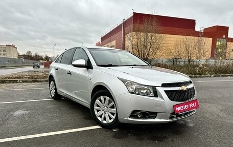 Chevrolet Cruze II, 2011 год, 785 000 рублей, 8 фотография