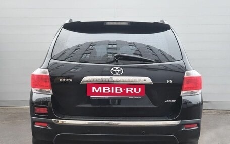 Toyota Highlander III, 2011 год, 2 323 000 рублей, 6 фотография