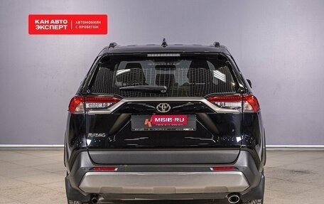 Toyota RAV4, 2021 год, 3 381 000 рублей, 8 фотография