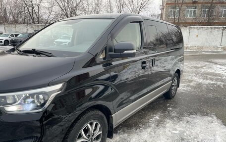 Hyundai H-1 II рестайлинг, 2019 год, 3 000 000 рублей, 3 фотография