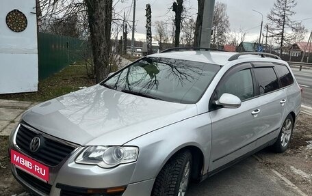 Volkswagen Passat B6, 2006 год, 650 000 рублей, 2 фотография