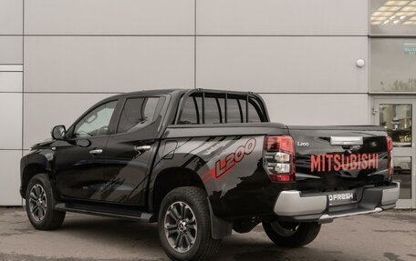 Mitsubishi L200 IV рестайлинг, 2023 год, 4 249 000 рублей, 2 фотография