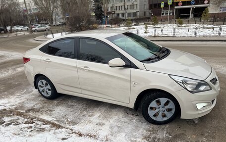 Hyundai Solaris II рестайлинг, 2015 год, 1 190 000 рублей, 3 фотография