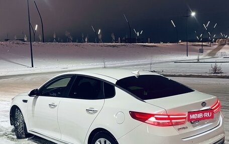 KIA Optima IV, 2017 год, 2 000 000 рублей, 7 фотография