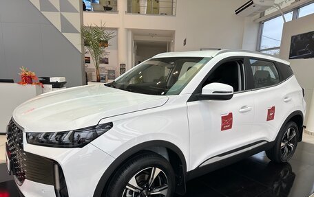 Chery Tiggo 4 I рестайлинг, 2024 год, 2 330 000 рублей, 4 фотография