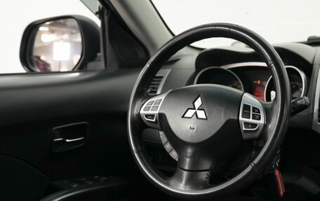 Mitsubishi Outlander III рестайлинг 3, 2007 год, 829 000 рублей, 29 фотография