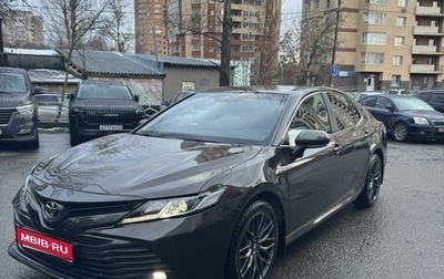 Toyota Camry, 2019 год, 2 490 000 рублей, 1 фотография