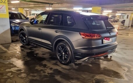 Volkswagen Touareg III, 2018 год, 5 500 000 рублей, 3 фотография