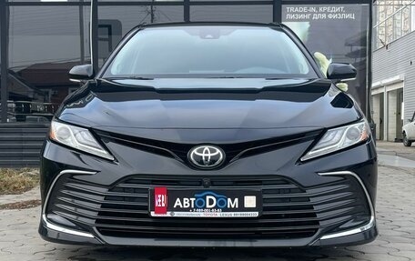 Toyota Camry, 2021 год, 3 399 000 рублей, 2 фотография