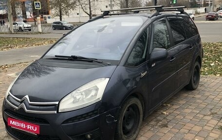 Citroen C4 Picasso II рестайлинг, 2011 год, 720 000 рублей, 2 фотография