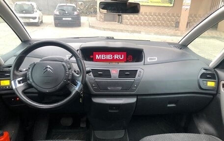 Citroen C4 Picasso II рестайлинг, 2011 год, 720 000 рублей, 22 фотография