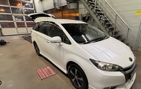 Toyota Wish II, 2012 год, 1 600 000 рублей, 2 фотография