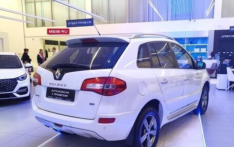 Renault Koleos I рестайлинг 2, 2013 год, 1 590 000 рублей, 2 фотография