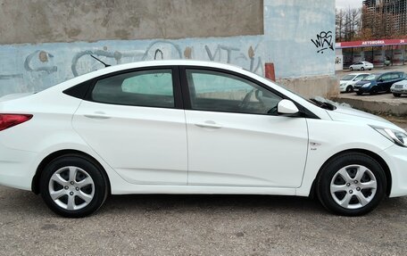 Hyundai Solaris II рестайлинг, 2012 год, 735 000 рублей, 4 фотография