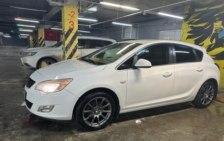 Opel Astra J, 2011 год, 995 000 рублей, 4 фотография