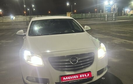 Opel Insignia II рестайлинг, 2013 год, 1 100 000 рублей, 1 фотография