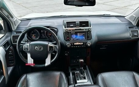 Toyota Land Cruiser Prado 150 рестайлинг 2, 2016 год, 3 800 000 рублей, 7 фотография