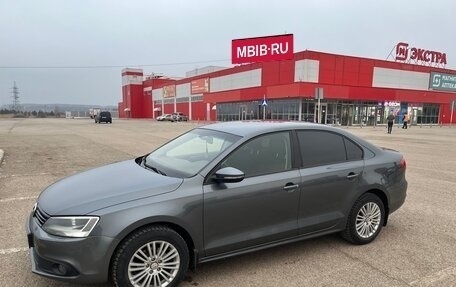 Volkswagen Jetta VI, 2012 год, 1 250 000 рублей, 2 фотография