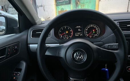 Volkswagen Jetta VI, 2012 год, 1 250 000 рублей, 20 фотография