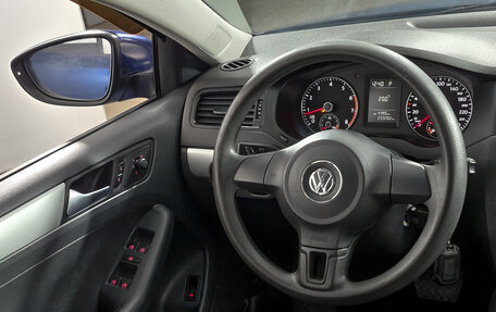 Volkswagen Jetta VI, 2011 год, 929 000 рублей, 15 фотография