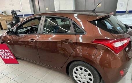 Hyundai i30 II рестайлинг, 2013 год, 1 097 000 рублей, 4 фотография