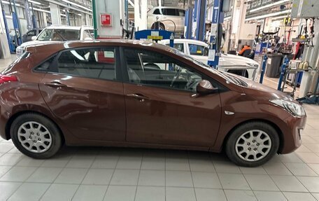 Hyundai i30 II рестайлинг, 2013 год, 1 097 000 рублей, 12 фотография