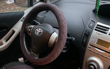 Toyota Yaris III рестайлинг, 2007 год, 710 000 рублей, 9 фотография