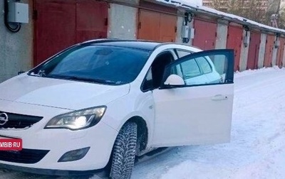 Opel Astra J, 2011 год, 900 000 рублей, 1 фотография