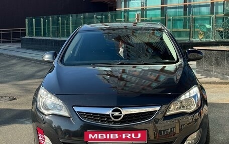 Opel Astra J, 2012 год, 840 000 рублей, 2 фотография