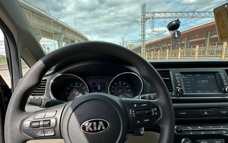 KIA Carnival III, 2019 год, 2 950 000 рублей, 21 фотография