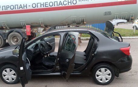 Renault Logan II, 2015 год, 630 000 рублей, 9 фотография