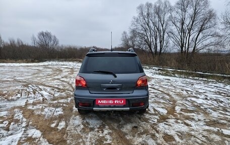 Mitsubishi Outlander III рестайлинг 3, 2006 год, 600 000 рублей, 3 фотография