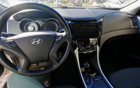 Hyundai Sonata VI, 2011 год, 1 150 000 рублей, 10 фотография