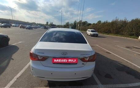 Hyundai Sonata VI, 2011 год, 1 150 000 рублей, 3 фотография