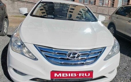 Hyundai Sonata VI, 2011 год, 1 150 000 рублей, 21 фотография