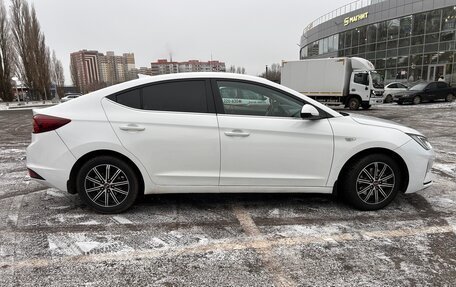 Hyundai Elantra VI рестайлинг, 2020 год, 1 400 000 рублей, 6 фотография