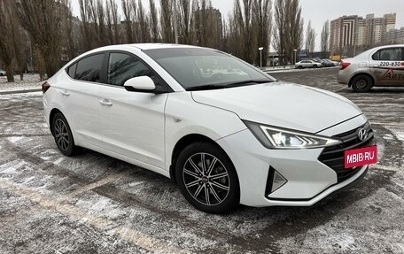 Hyundai Elantra VI рестайлинг, 2020 год, 1 400 000 рублей, 7 фотография