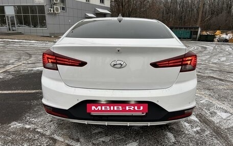 Hyundai Elantra VI рестайлинг, 2020 год, 1 400 000 рублей, 4 фотография