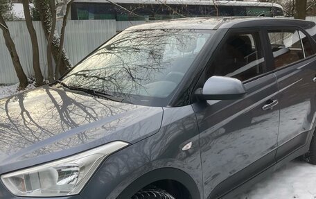 Hyundai Creta I рестайлинг, 2019 год, 1 800 000 рублей, 2 фотография