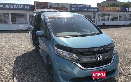 Honda Freed II, 2019 год, 1 890 000 рублей, 2 фотография