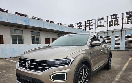 Volkswagen T-Roc I, 2021 год, 1 495 000 рублей, 1 фотография