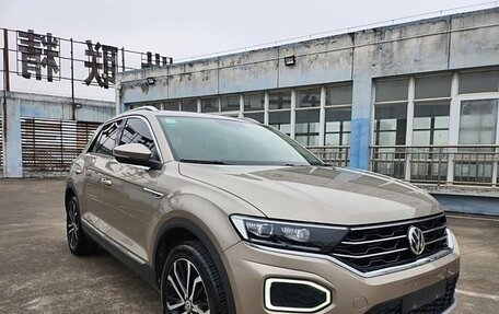 Volkswagen T-Roc I, 2021 год, 1 495 000 рублей, 6 фотография