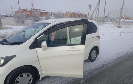 Honda Freed I, 2010 год, 1 300 000 рублей, 4 фотография