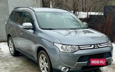 Mitsubishi Outlander III рестайлинг 3, 2012 год, 1 540 000 рублей, 7 фотография