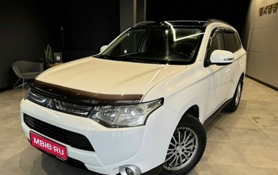 Mitsubishi Outlander III рестайлинг 3, 2013 год, 1 700 000 рублей, 1 фотография