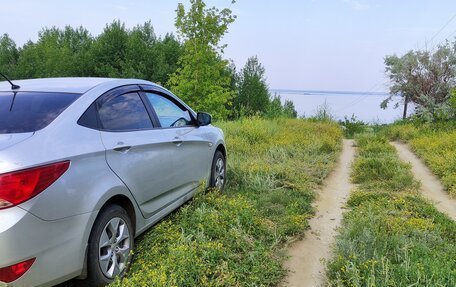 Hyundai Solaris II рестайлинг, 2015 год, 1 500 000 рублей, 5 фотография