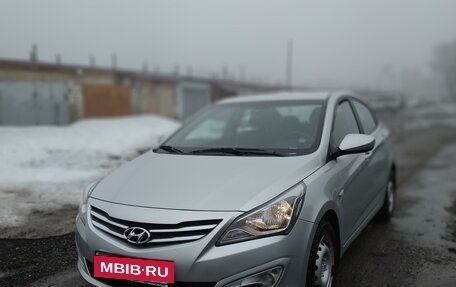 Hyundai Solaris II рестайлинг, 2015 год, 1 500 000 рублей, 8 фотография