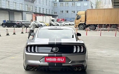 Ford Mustang VI рестайлинг, 2018 год, 3 340 000 рублей, 8 фотография